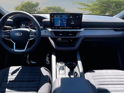 New 2026 Ford Explorer ST-Line w/ ST-Line Street Pack AWD/4WD image 5