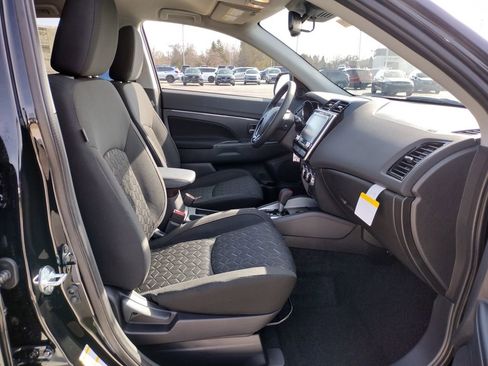 New 2026 Mitsubishi Outlander Sport LE AWD/4WD image 10