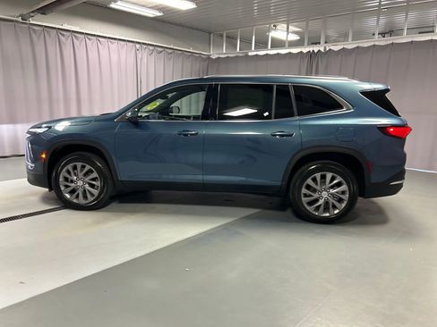 New 2026 Buick Enclave Preferred w/ Power Package image 4