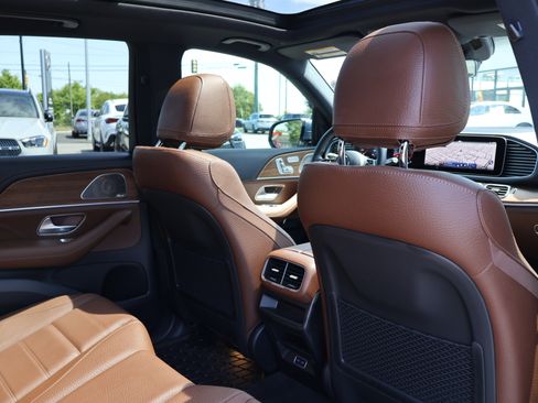 Used 2025 Mercedes-Benz GLE 350 4MATIC image 25