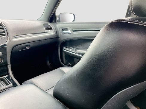 Used 2022 Chrysler 300 S w/ Comfort Group RWD image 25