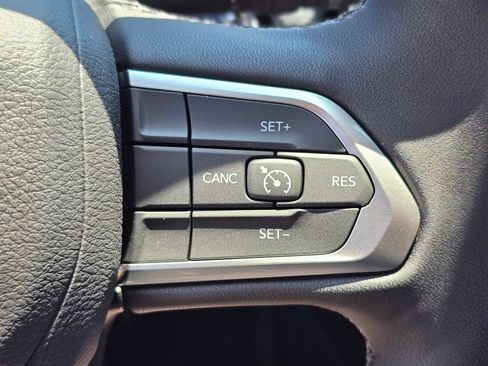 New 2026 Jeep Compass Latitude AWD/4WD image 16