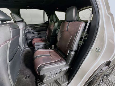 Used 2025 Honda Pilot Black Edition image 26