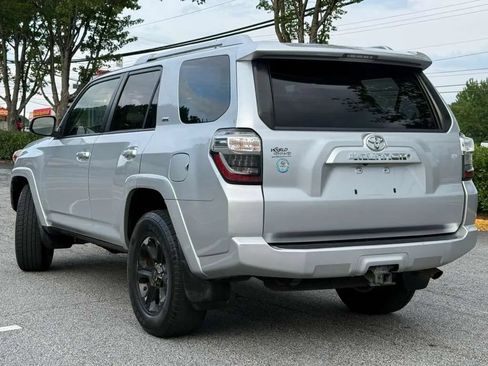 Used 2015 Toyota 4Runner SR5 RWD image 4