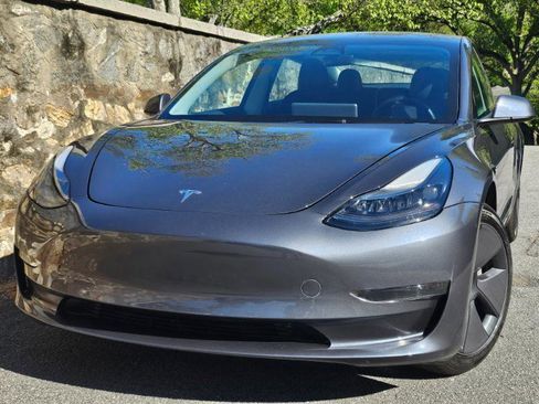 Used 2023 Tesla Model 3 Standard Range image 66