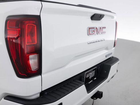 Used 2020 GMC Sierra 1500 Elevation image 16