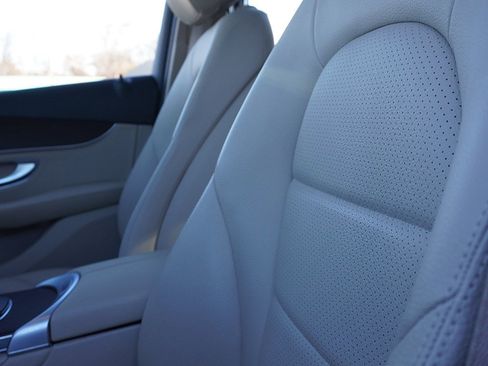 Used 2022 Mercedes-Benz GLC 300 GLC 300 image 35