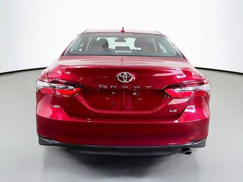 Used 2022 Toyota Camry LE image 23