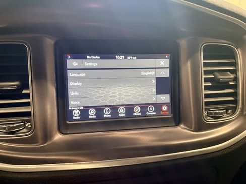 Used 2019 Dodge Charger SXT image 38