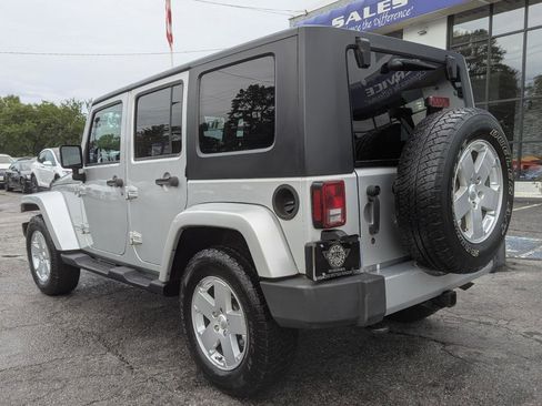 Used 2010 Jeep Wrangler Unlimited Sahara w/ Trailer Tow Group AWD/4WD image 10