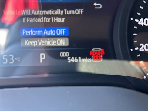 Used 2025 Toyota Sienna XLE w/ XLE Plus Package image 11