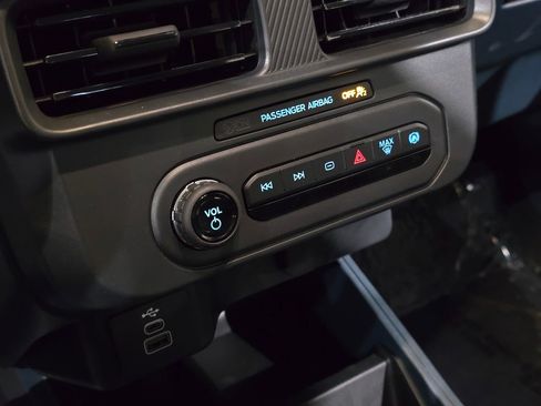 New 2026 Ford Maverick XL image 26