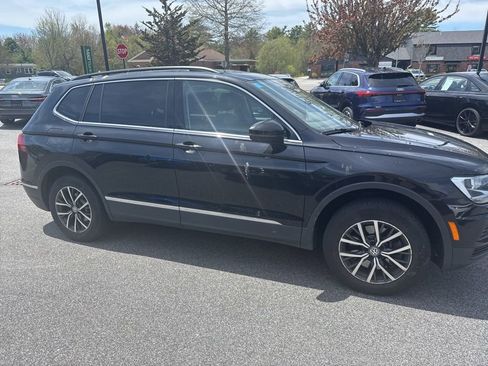 Used 2020 Volkswagen Tiguan SE AWD/4WD image 5