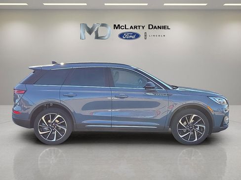 New 2026 Lincoln Corsair Reserve w/ Towing Package image 6