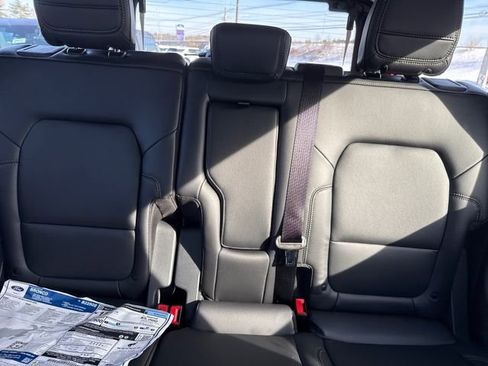 New 2025 Ford Bronco Badlands AWD/4WD image 18