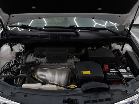 Used 2013 Toyota Camry LE FWD image 18