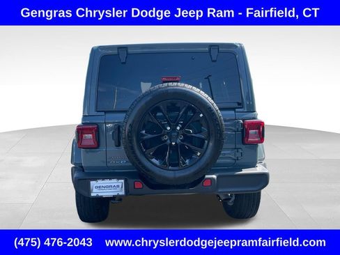 Certified 2025 Jeep Wrangler Unlimited Sahara AWD/4WD image 6