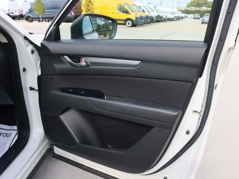 Used 2017 MAZDA CX-5 Sport image 16