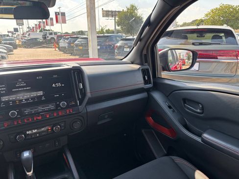 Used 2026 Nissan Frontier PRO-4X AWD/4WD image 34