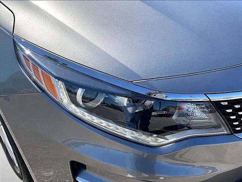Used 2018 Kia Optima EX w/ Premium Package FWD image 28