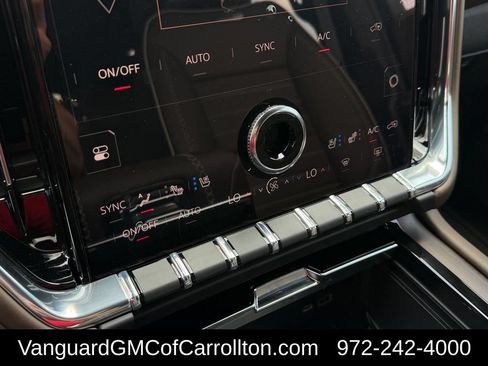 New 2026 GMC Yukon Denali Ultimate AWD/4WD image 17