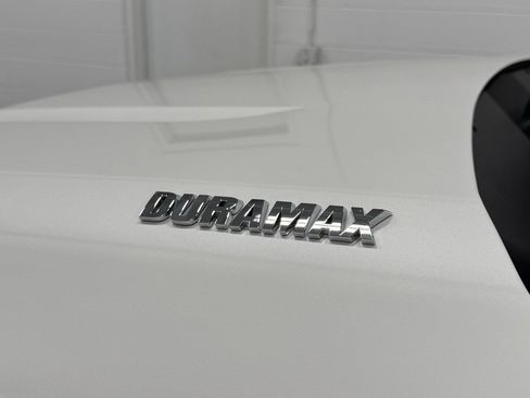 Used 2022 Chevrolet Silverado 1500 LTZ image 9