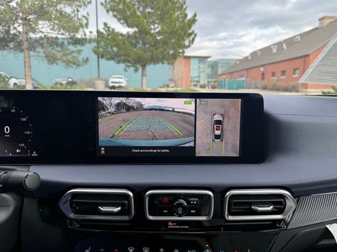 New 2026 Nissan Sentra SL w/ Floor Mat Package image 30