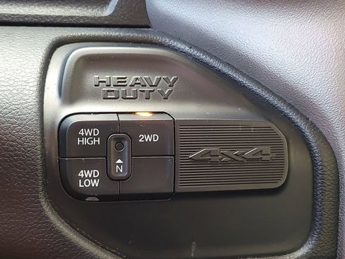 Used 2019 RAM 2500 Big Horn image 24