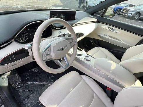Used 2025 Genesis Electrified GV70 Advanced image 25