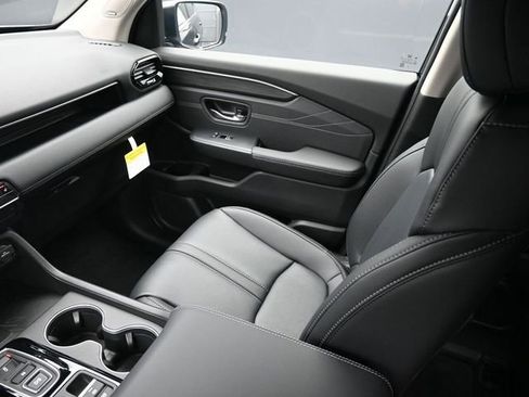 New 2026 Honda Pilot Touring image 11