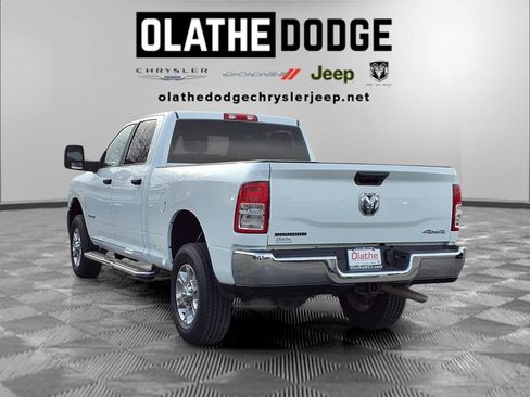 Certified 2024 RAM 2500 Big Horn AWD/4WD image 3