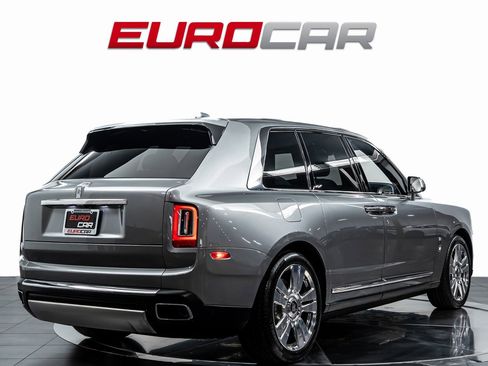 Used 2022 Rolls-Royce Cullinan image 6
