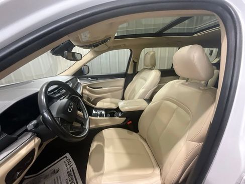 Used 2022 Jeep Grand Cherokee L Limited AWD/4WD image 9