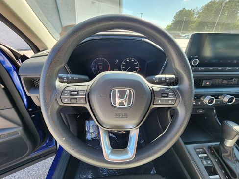 Used 2023 Honda CR-V LX image 21