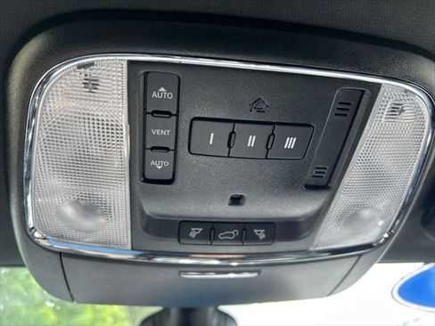 Certified 2020 Jeep Grand Cherokee Limited AWD/4WD image 39