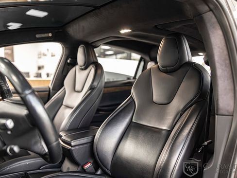Used 2020 Tesla Model X Long Range AWD/4WD image 19