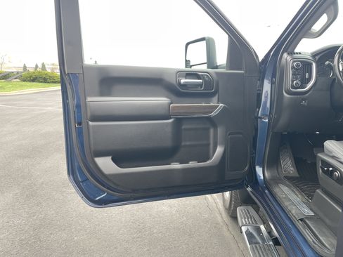 Used 2020 Chevrolet Silverado 3500 LT w/ Convenience Package AWD/4WD image 18