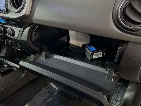 Used 2021 Toyota Tacoma SR5 image 33