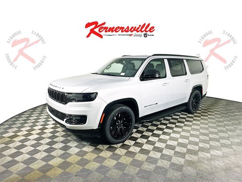 New 2025 Jeep Wagoneer L Series II w/ Premium Group I image 3