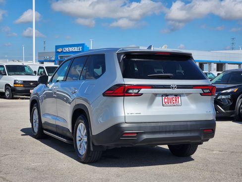 Used 2025 Toyota Grand Highlander AWD Hybrid image 5