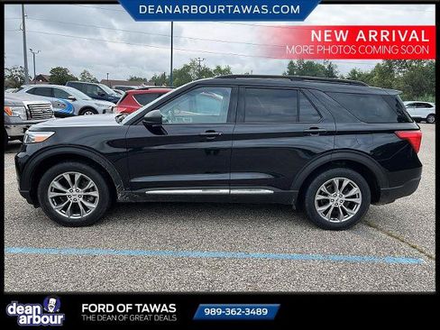 Certified 2021 Ford Explorer XLT w/ Equipment Group 202A AWD/4WD image 5