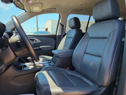 Used 2019 Chevrolet Traverse LT w/ LPO, Floor Liner Package FWD image 12