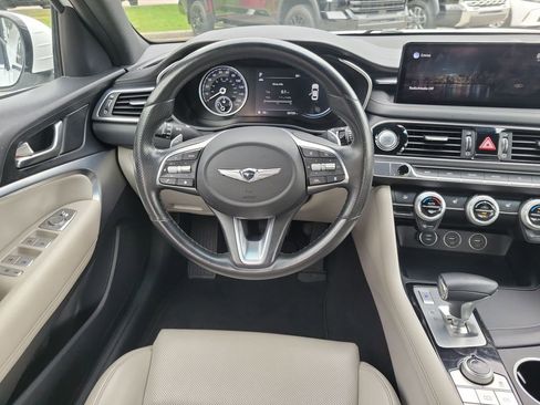Used 2022 Genesis G70 2.0T RWD image 21