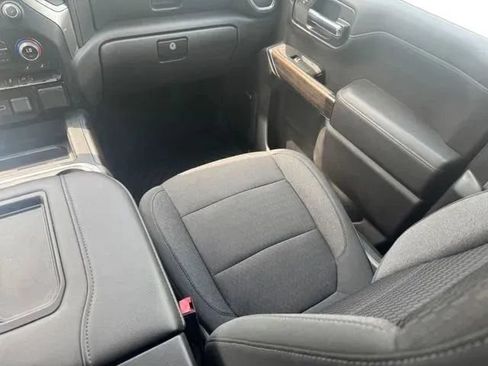 Used 2020 Chevrolet Silverado 1500 RST AWD/4WD image 21
