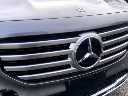 Used 2025 Mercedes-Benz GLB 250 4MATIC image 27