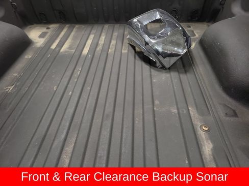 Used 2020 Toyota Tundra SR5 w/ SR5 Convenience Package AWD/4WD image 10