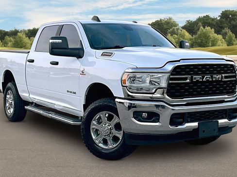 Used 2024 RAM 2500 Big Horn w/ Off Road Package AWD/4WD image 2