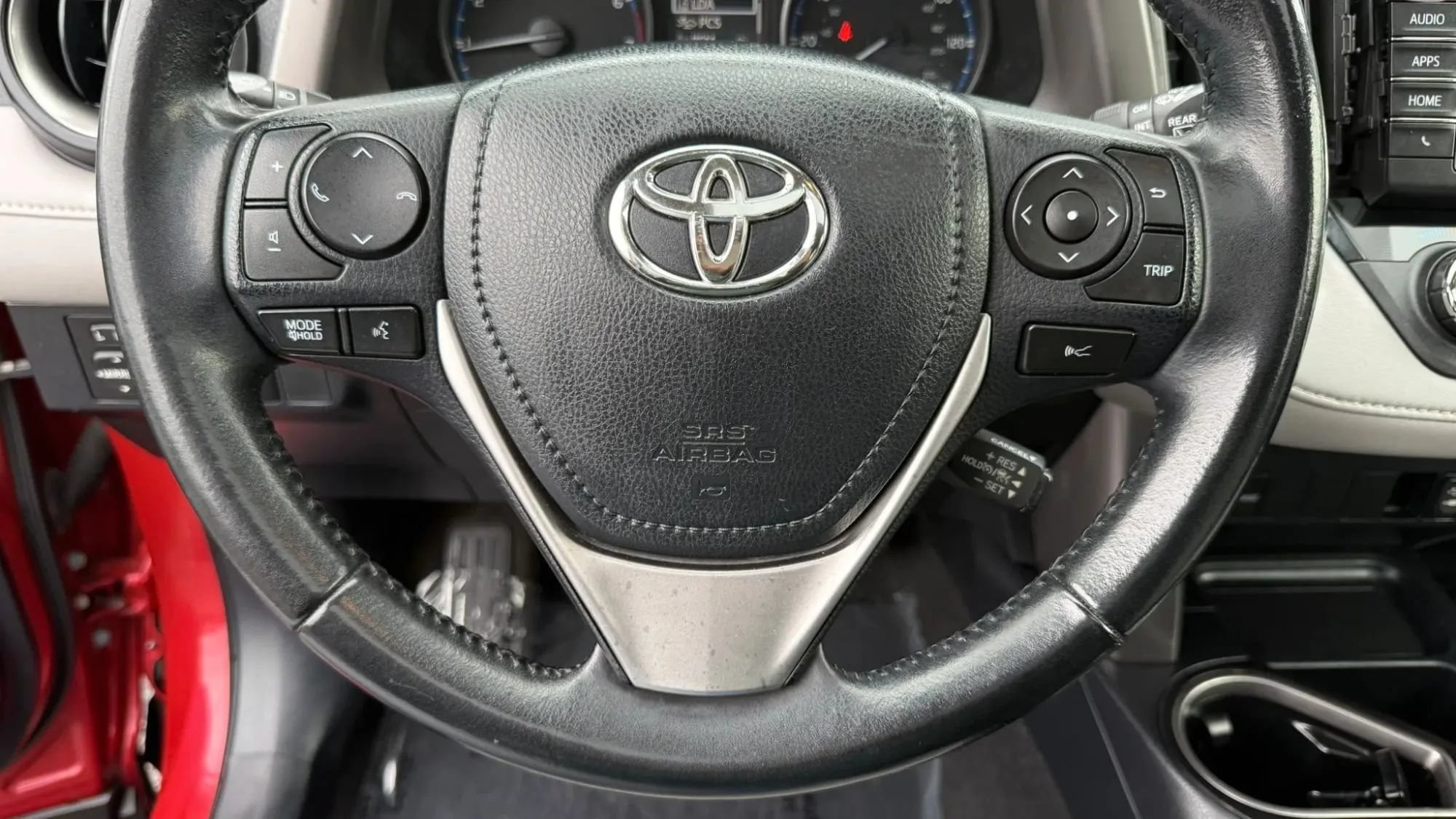 Used 2017 Toyota RAV4 XLE FWD image 15