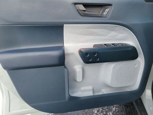 Used 2024 Ford Maverick XLT w/ XLT Luxury Package image 9