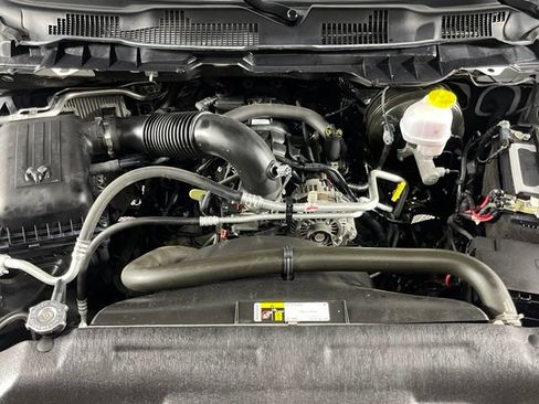 Used 2022 RAM 1500 Tradesman w/ Power & Remote Entry Group AWD/4WD image 10